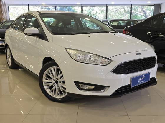 FORD FOCUS 2.0 SE FASTBACK 16V FLEX 4P POWERSHIFT